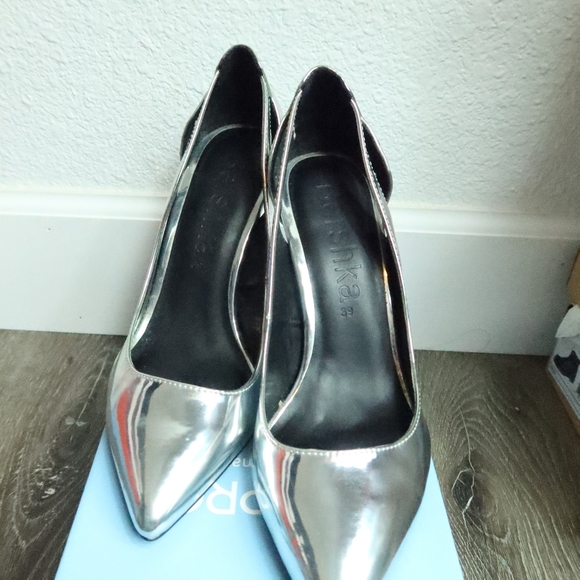 BERSHKA SEXY METALLIC PUMPS - Picture 2 of 7
